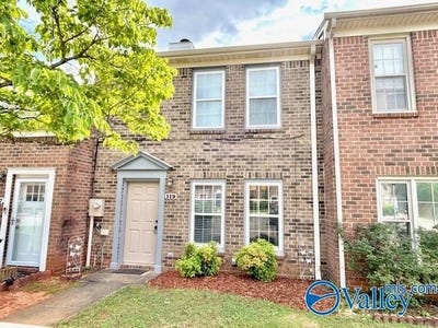 /international/us/119-crescent-circle-madison-al-110108871666/