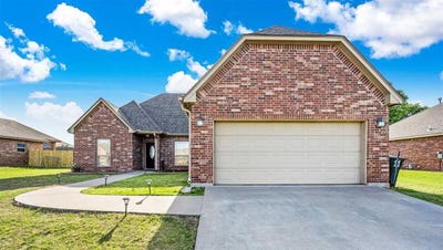 /international/us/11-ne-summerwood-dr-elgin-ok-110107833820/