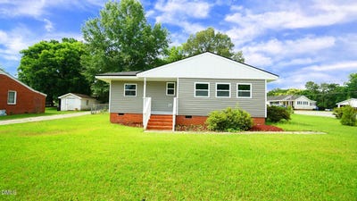 /international/us/500-e-mcneill-street-lillington-nc-110108476407/