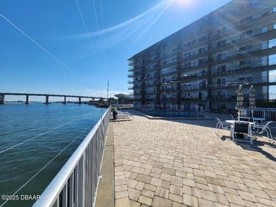 /international/us/101-n-riverside-drive-new-smyrna-beach-fl-110103601337/
