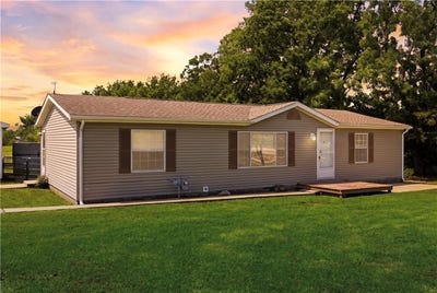 /international/us/7677-1000-road-fredonia-ks-110108694817/