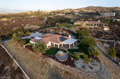 /international/us/40040-parado-del-sol-drive-temecula-ca-110097347096/