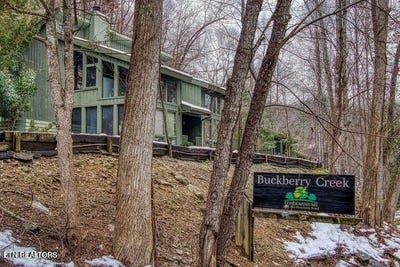 /international/us/1228-ski-mountain-rd-gatlinburg-tn-110099408503/