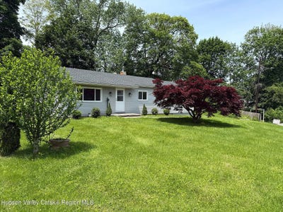 /international/us/16-trinity-place-rhinebeck-ny-110107391991/