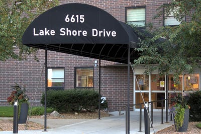 /international/us/6615-lake-shore-drive-s-richfield-mn-110120461552/