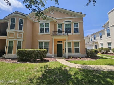 /international/us/2252-beach-drive-gulfport-ms-110100397628/