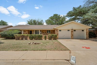 /international/us/225-n-terry-drive-slaton-tx-110108568071/