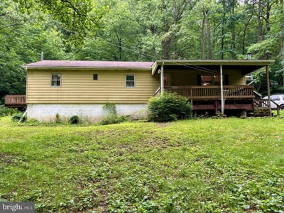 /international/us/149-smoketown-road-mertztown-pa-110100055793/