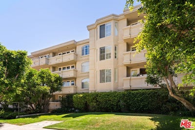 /international/us/575-s-barrington-ave-los-angeles-ca-110108845001/