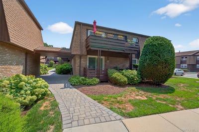/international/us/57-new-holland-village-nanuet-ny-110101448601/