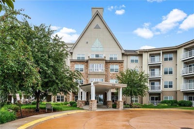 /international/us/5650-boone-avenue-n-new-hope-mn-110108348077/