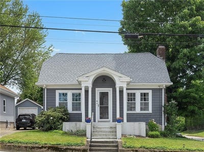 /international/us/14-boyden-boulevard-east-providence-ri-110108389969/