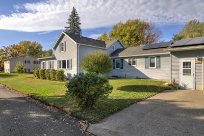 /international/us/724-washington-avenue-wabasha-mn-110103134580/