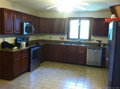 /international/us/1-neiderwerfer-road-east-windsor-ct-110093539913/