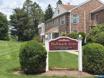 /international/us/358-maple-avenue-oradell-nj-110108451746/
