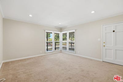 /international/us/2301-14th-st-santa-monica-ca-110107803121/