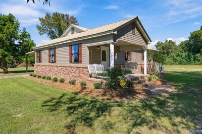 /international/us/6652-county-road-26-boaz-al-110120000885/