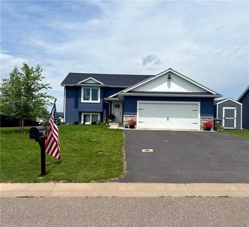 /international/us/370-bluebill-street-baldwin-wi-110100268177/