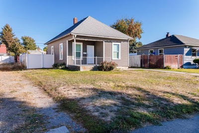 /international/us/1111-e-longfellow-ave-spokane-wa-110120093797/