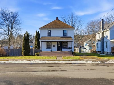 /international/us/143-center-st-waverly-ny-110104624036/
