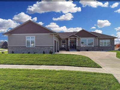 /international/us/6350-tiger-dr-sioux-city-ia-110108470439/