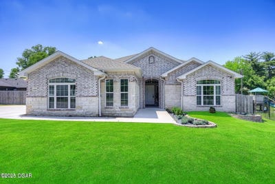 /international/us/1020-s-florida-avenue-joplin-mo-110099475465/
