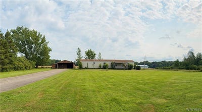 /international/us/893-waterman-road-forestville-ny-110119493164/