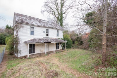 /international/us/303-e-fisher-street-salisbury-nc-110106092843/