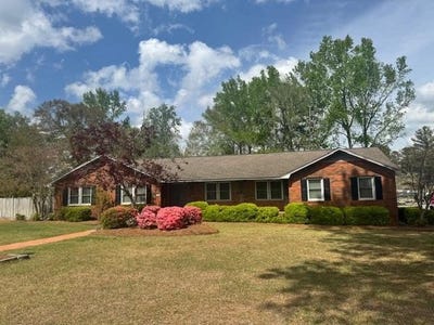/international/us/1153-cherokee-drive-manning-sc-110099101976/