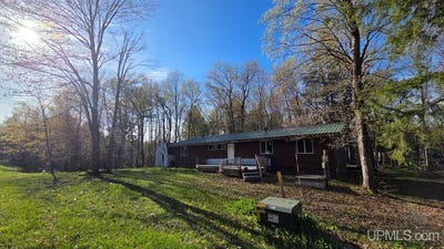 /international/us/7122-maple-grove-road-munising-mi-110107658471/