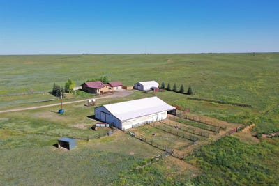 /international/us/1679-road-143-cheyenne-wy-110099067731/
