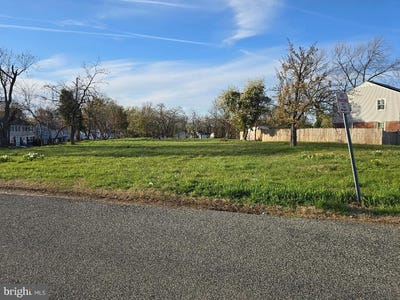 /international/us/3201-beaumont-street-temple-hills-md-110107342059/