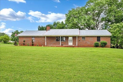 /international/us/4915-county-road-1223-falkville-al-110109001660/
