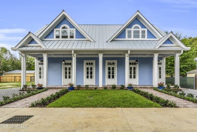 /international/us/336-state-street-bay-saint-louis-ms-110100752884/
