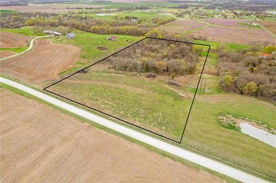 /international/us/7830-barkertown-road-odessa-mo-110098493236/
