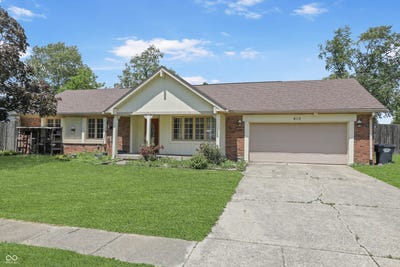 /international/us/410-maria-drive-greenwood-in-110108191198/