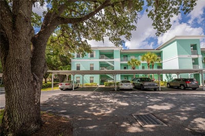 /international/us/19385-water-oak-drive-301-port-charlotte-fl-110108337807/