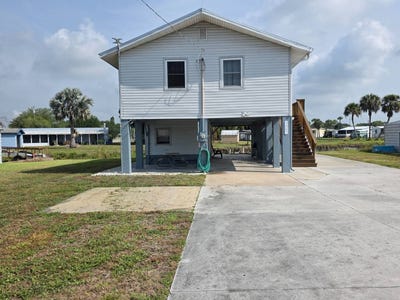 /international/us/1065-peach-ln-okeechobee-fl-110107963958/