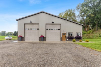 /international/us/2947-dan-valley-drive-middleville-mi-110120093422/