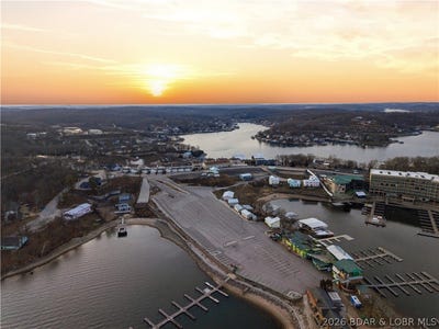 /international/us/2222-bittersweet-road-lake-ozark-mo-110106021826/