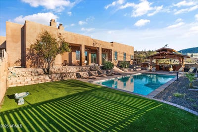 /international/us/42706-n-18th-way-new-river-az-110098159743/?lang=en