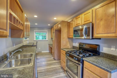 /international/us/124-hilldale-court-claymont-de-110108416126/