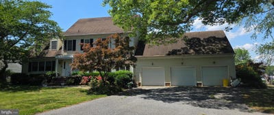/international/us/145-edgewater-drive-edgewater-md-110107761857/