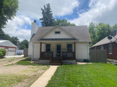 /international/us/1128-s-f-st-broken-bow-ne-110109166887/