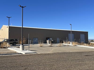 /international/us/1000-st-frances-ln-taos-nm-110105343766/