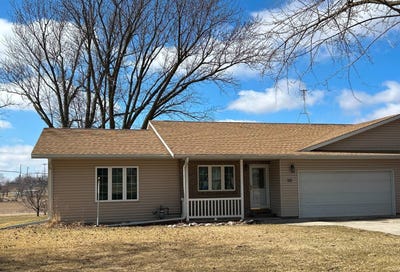 /international/us/624-s-locust-st-odebolt-ia-110106328783/