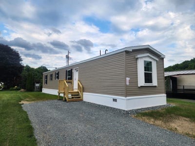 /international/us/81-cramton-road-castleton-vt-110100774019/