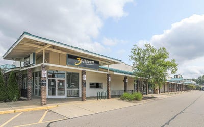 /international/us/1525-w-michigan-avenue-battle-creek-mi-110107629935/