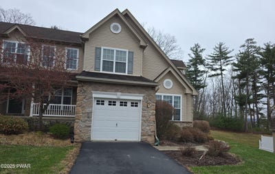 /international/us/1712-big-ridge-drive-east-stroudsburg-pa-110099124113/