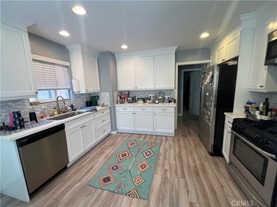 /international/us/10842-pine-street-los-alamitos-ca-110101113851/